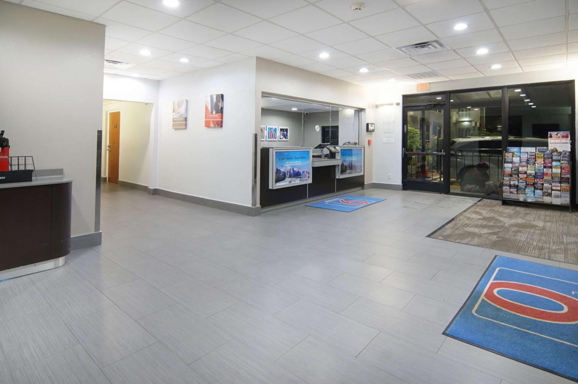 Motel 6-Fort Worth, Tx - Downtown East Екстериор снимка